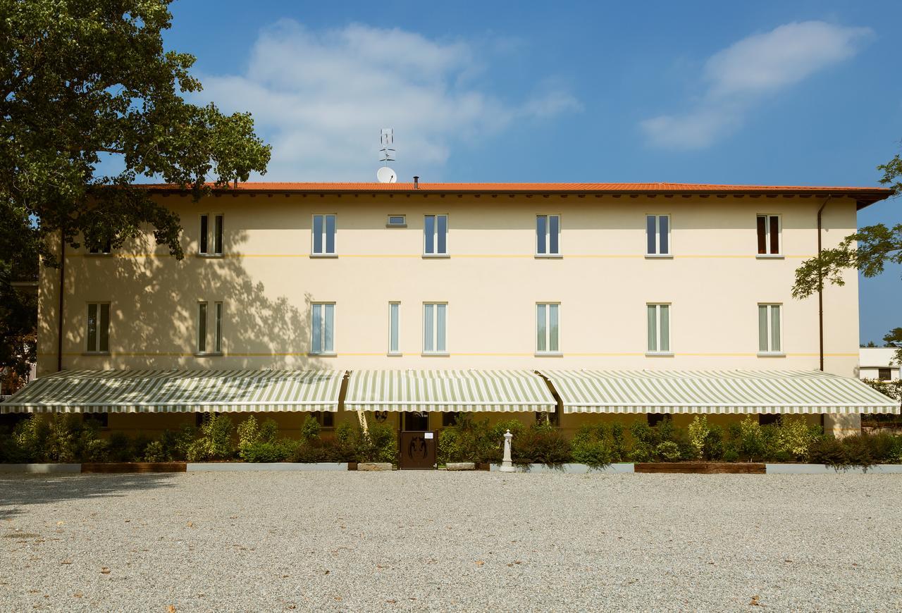 La Viscontina Villa Somma Lombardo Ngoại thất bức ảnh